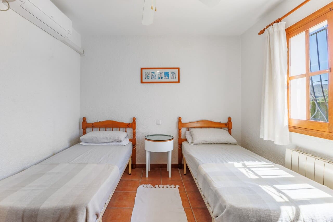 4 bedroom Villa for sale in Javea / Xabia with pool - € 649,000 (Ref: 9715444)