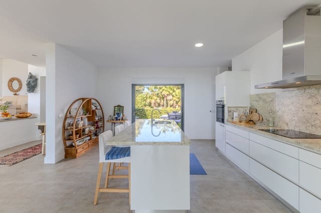 4 soveværelse Villa til salg i Javea / Xàbia med swimmingpool garage - € 2.100.000 (Ref: 9769068)