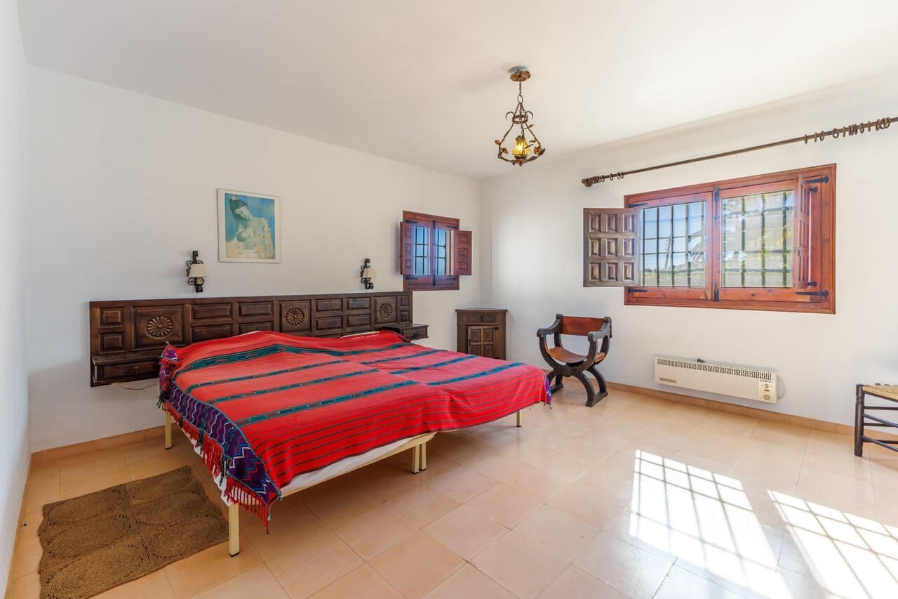 4 soveværelse Villa til salg i Javea / Xabia med swimmingpool garage - € 1.550.000 (Ref: 9782102)