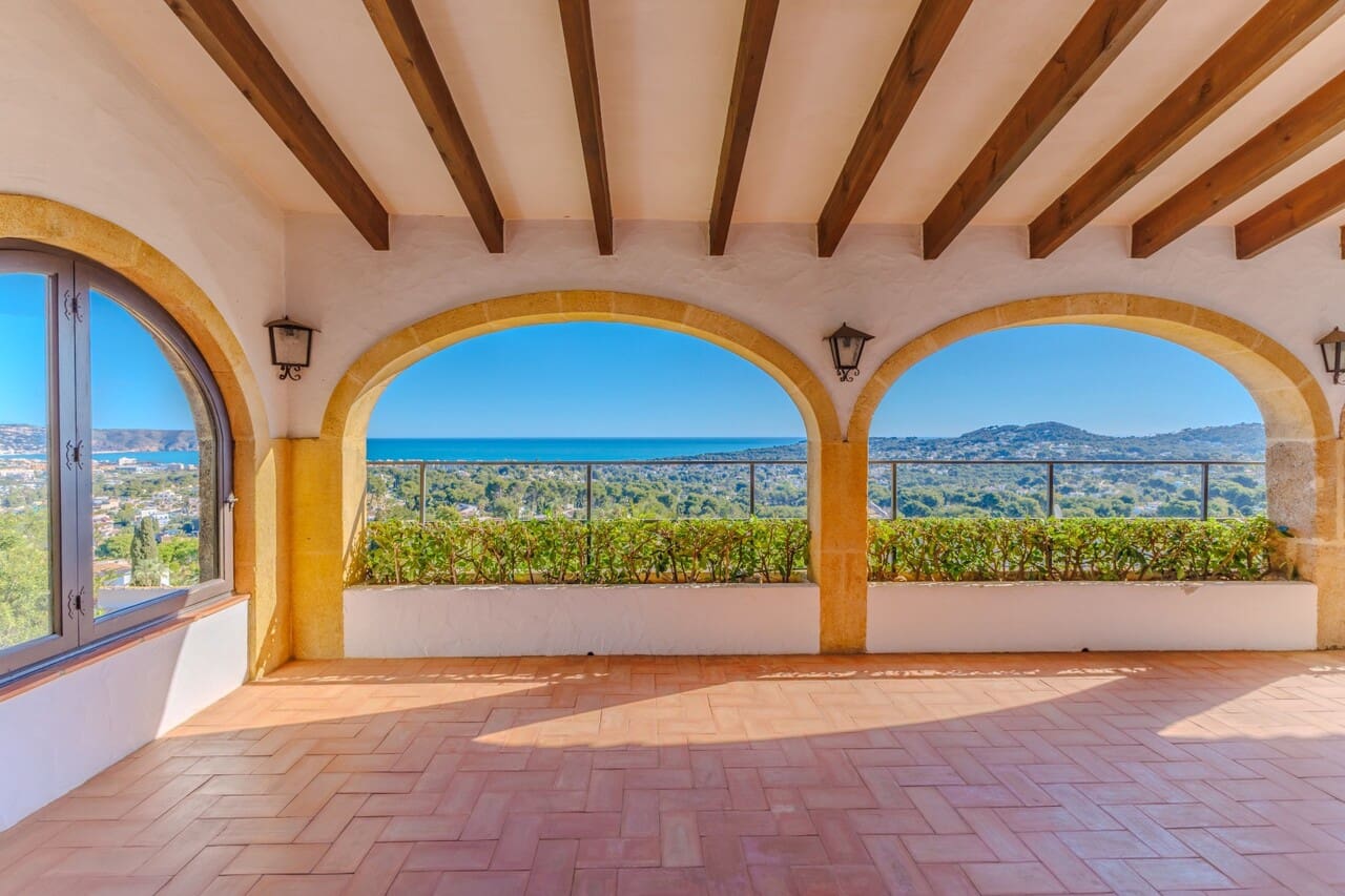 4 soveværelse Villa til salg i Javea / Xabia med swimmingpool garage - € 1.550.000 (Ref: 9782102)