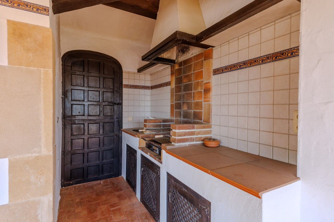 4 soveværelse Villa til salg i Javea / Xabia med swimmingpool garage - € 1.550.000 (Ref: 9782102)