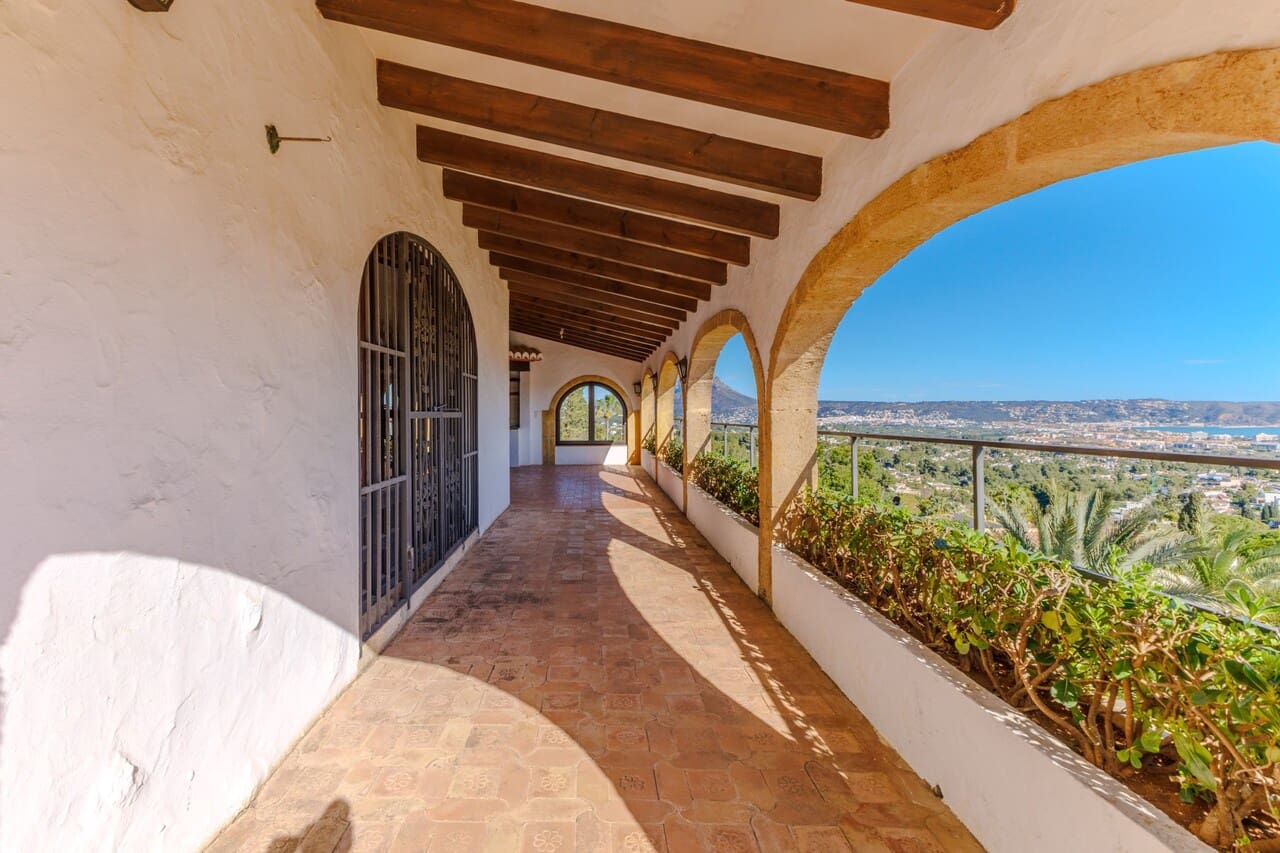 4 soveværelse Villa til salg i Javea / Xabia med swimmingpool garage - € 1.550.000 (Ref: 9782102)