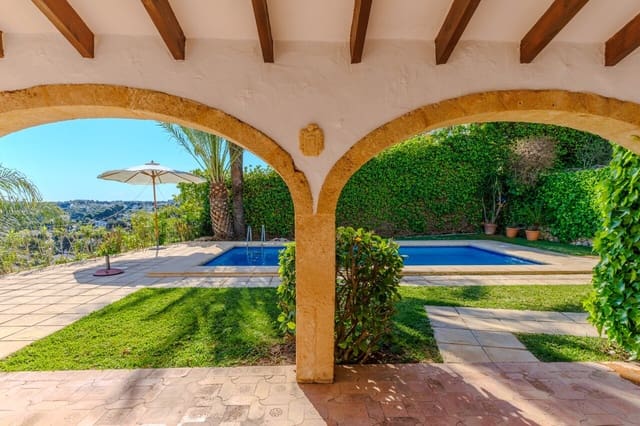 4 soveværelse Villa til salg i Javea / Xàbia med swimmingpool garage - € 1.550.000 (Ref: 9782102)