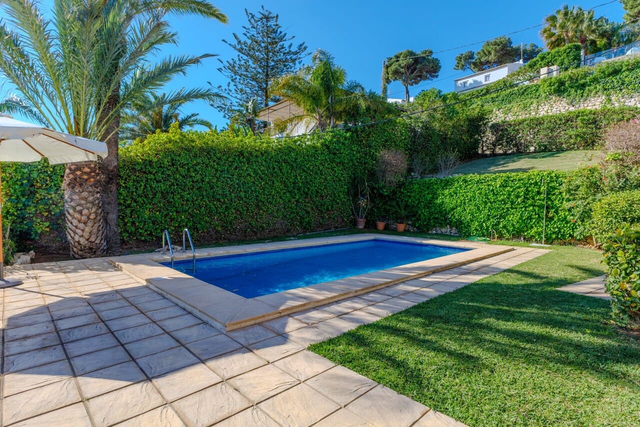 4 soveværelse Villa til salg i Javea / Xabia med swimmingpool garage - € 1.550.000 (Ref: 9782102)