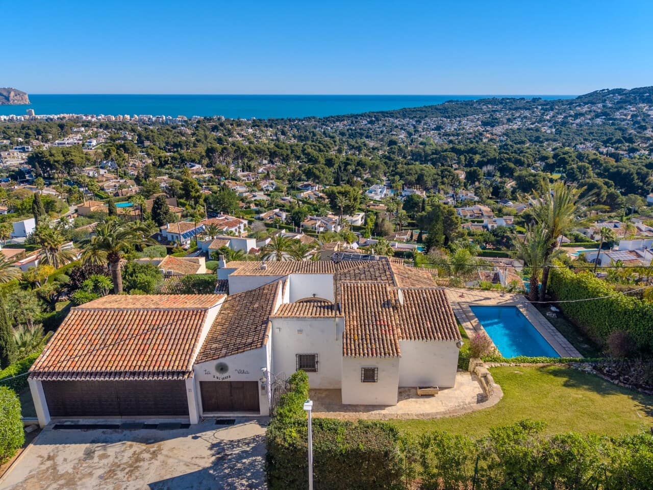 4 soveværelse Villa til salg i Javea / Xabia med swimmingpool garage - € 1.550.000 (Ref: 9782102)