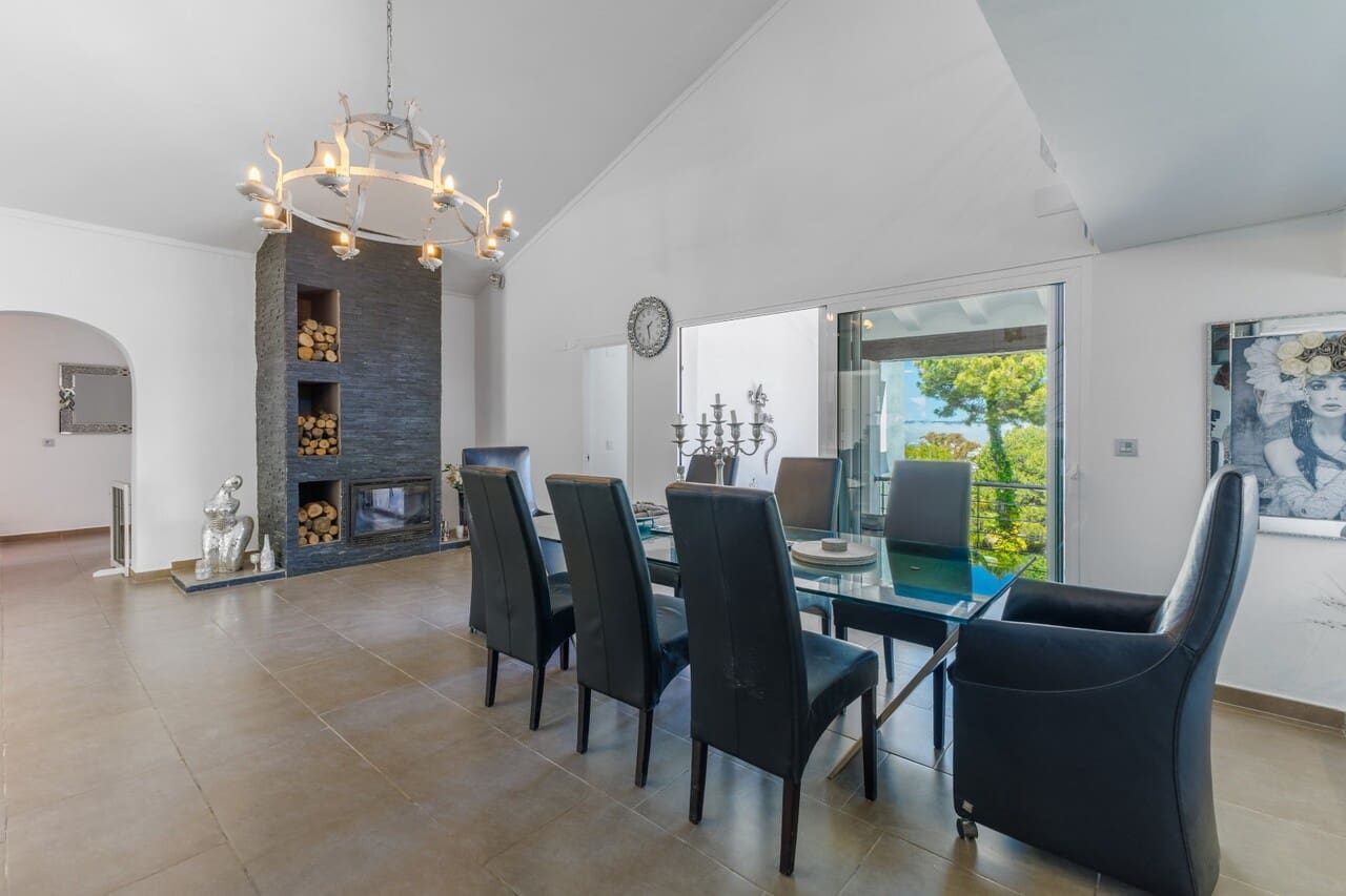 4 soveværelse Villa til salg i Javea / Xabia med swimmingpool - € 1.799.000 (Ref: 9782240)