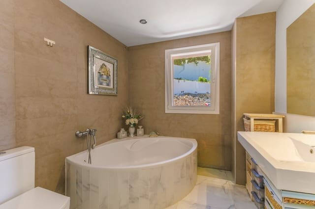 4 soveværelse Villa til salg i Javea / Xàbia med swimmingpool - € 1.799.000 (Ref: 9782240)