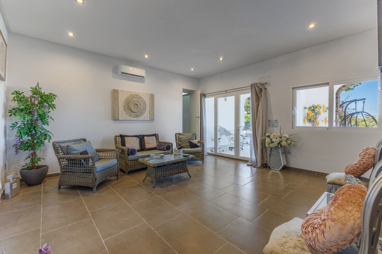 4 soveværelse Villa til salg i Javea / Xabia med swimmingpool - € 1.799.000 (Ref: 9782240)