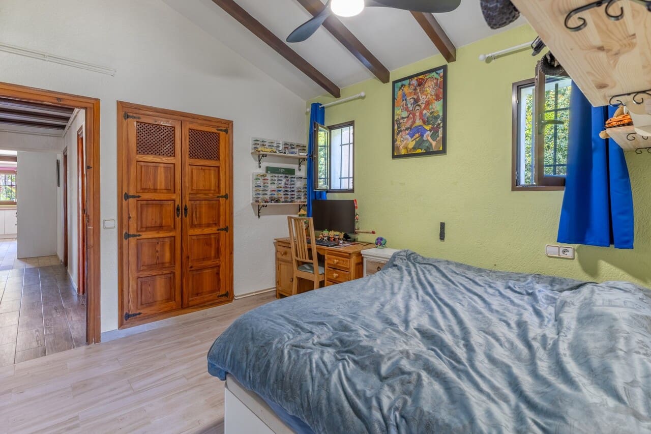 4 sypialnia Willa na sprzedaż w Javea / Xabia z basenem garażem - 1 250 000 € (Ref: 9789569)