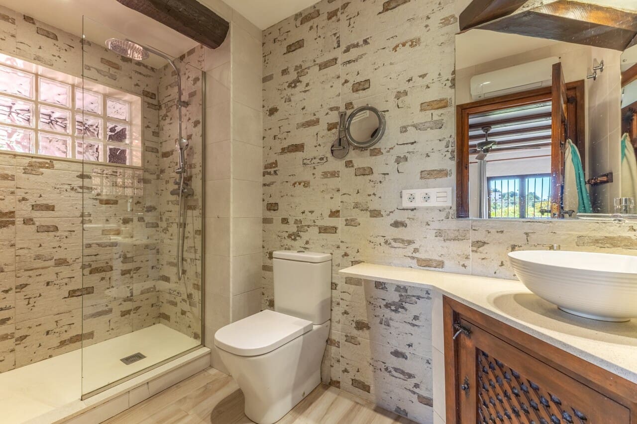 4 sypialnia Willa na sprzedaż w Javea / Xabia z basenem garażem - 1 250 000 € (Ref: 9789569)