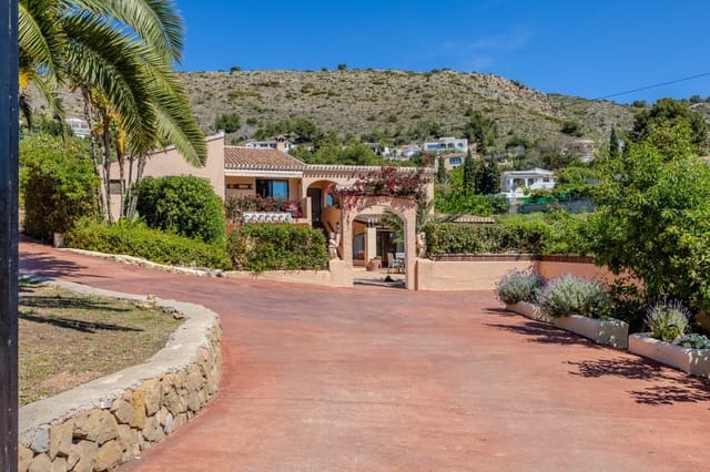 4 soverom Villa til salgs i Javea / Xàbia med svømmebasseng garasje - € 1 250 000 (Ref: 9789569)