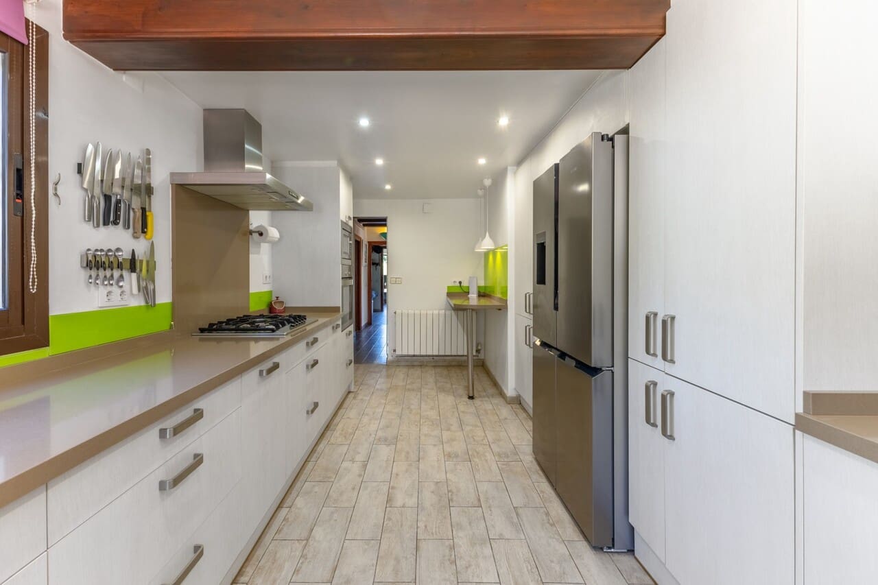 4 sypialnia Willa na sprzedaż w Javea / Xabia z basenem garażem - 1 250 000 € (Ref: 9789569)