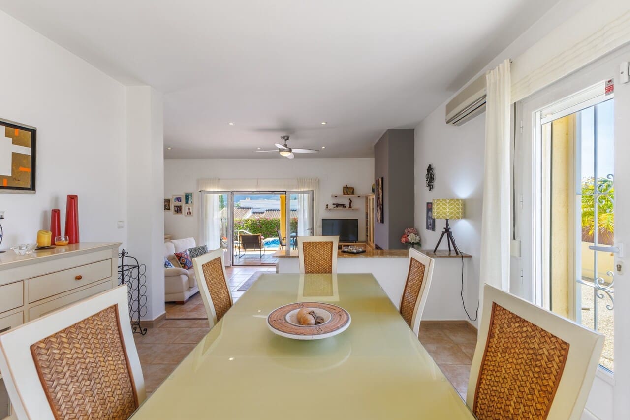 3 soveværelse Villa til salg i Benitachell / Benitatxell med swimmingpool - € 649.000 (Ref: 9819165)
