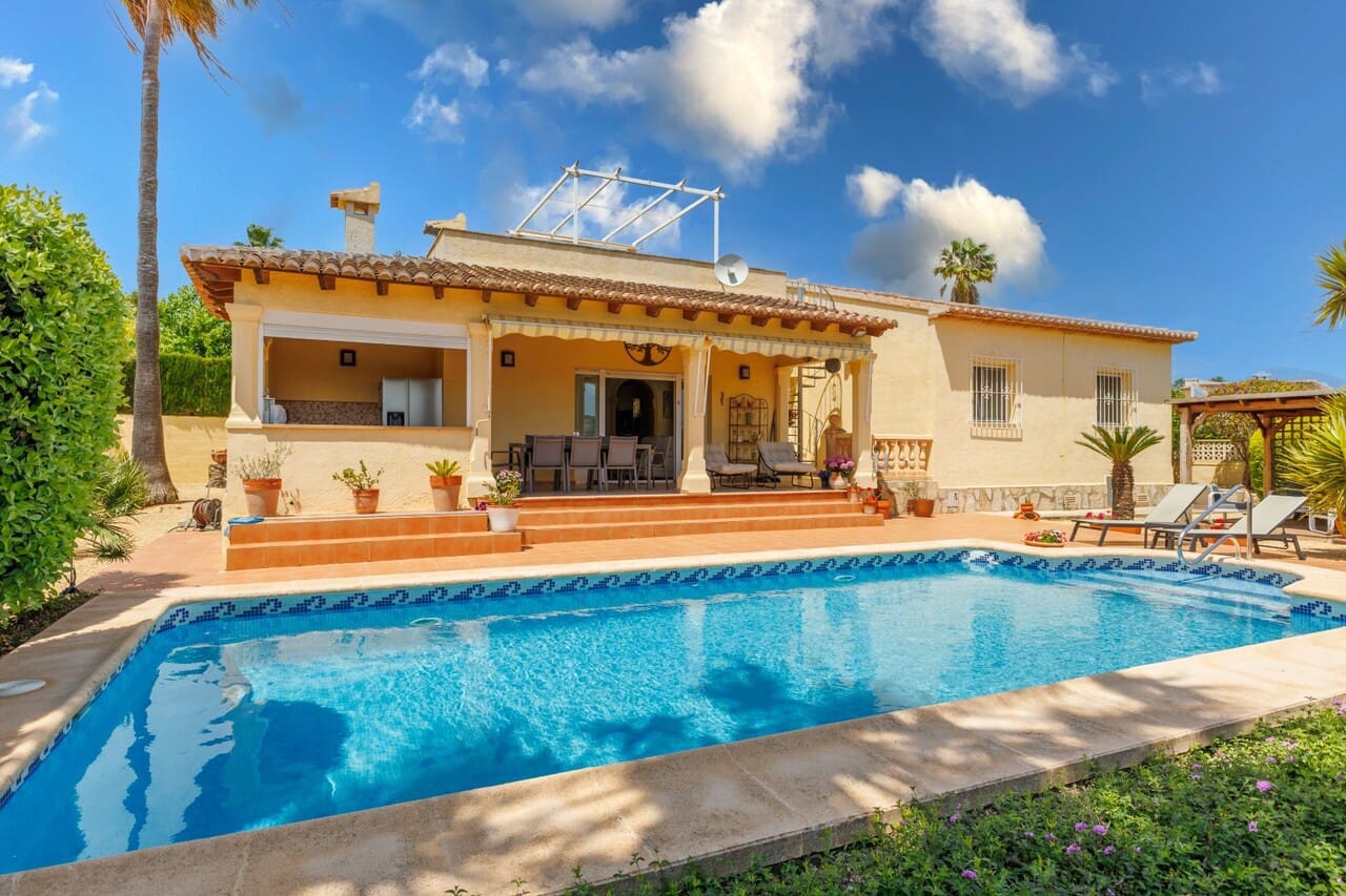 3 soveværelse Villa til salg i Benitachell / Benitatxell med swimmingpool - € 649.000 (Ref: 9819165)