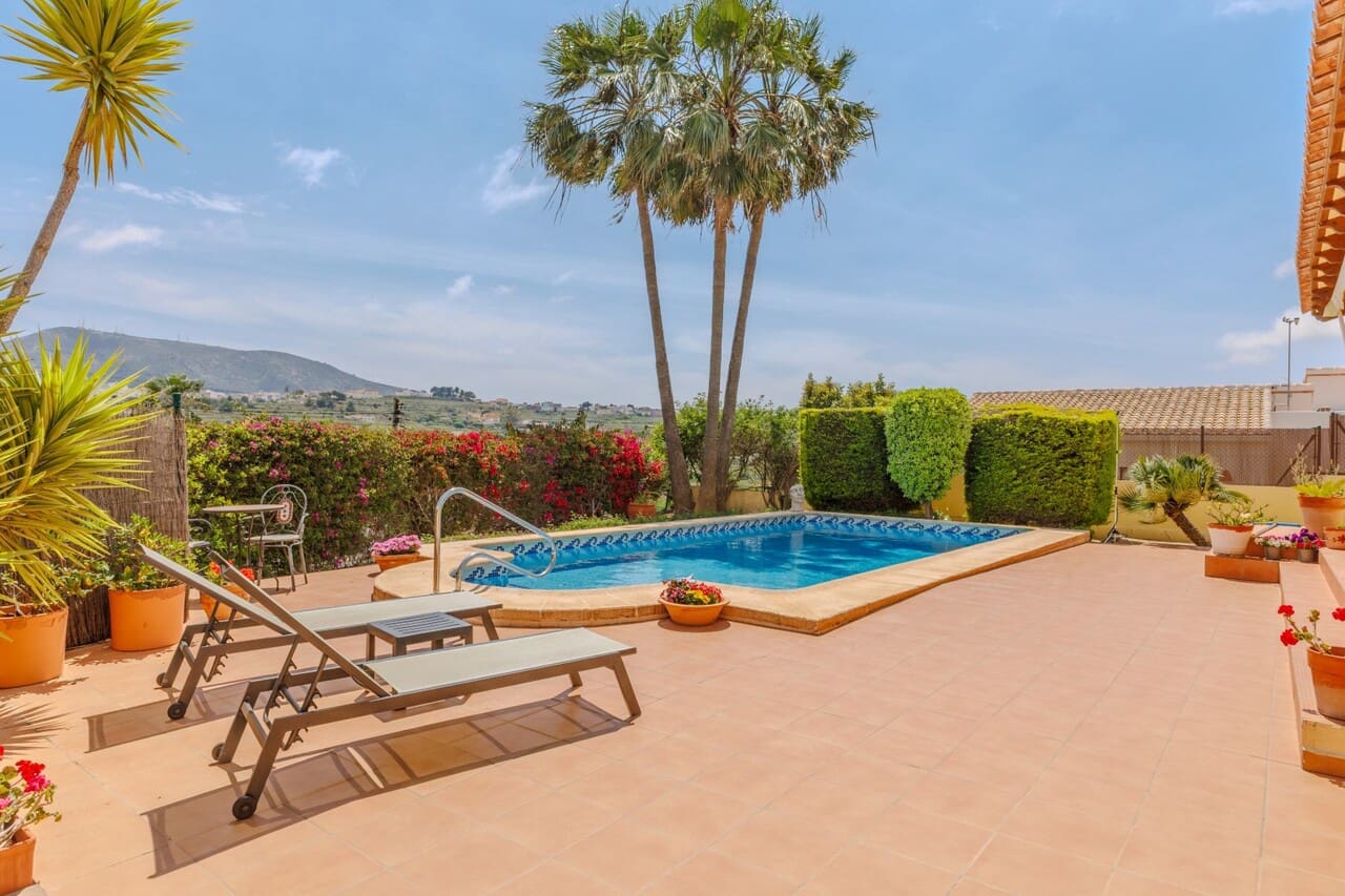 3 soveværelse Villa til salg i Benitachell / Benitatxell med swimmingpool - € 649.000 (Ref: 9819165)