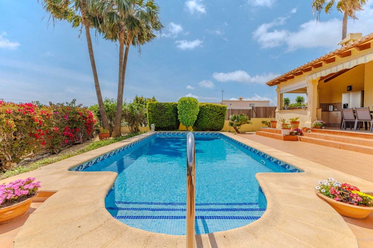 3 soveværelse Villa til salg i Benitachell / Benitatxell med swimmingpool - € 649.000 (Ref: 9819165)