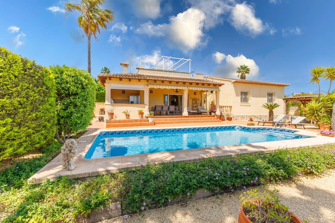 3 soveværelse Villa til salg i Benitachell / Benitatxell med swimmingpool - € 649.000 (Ref: 9819165)