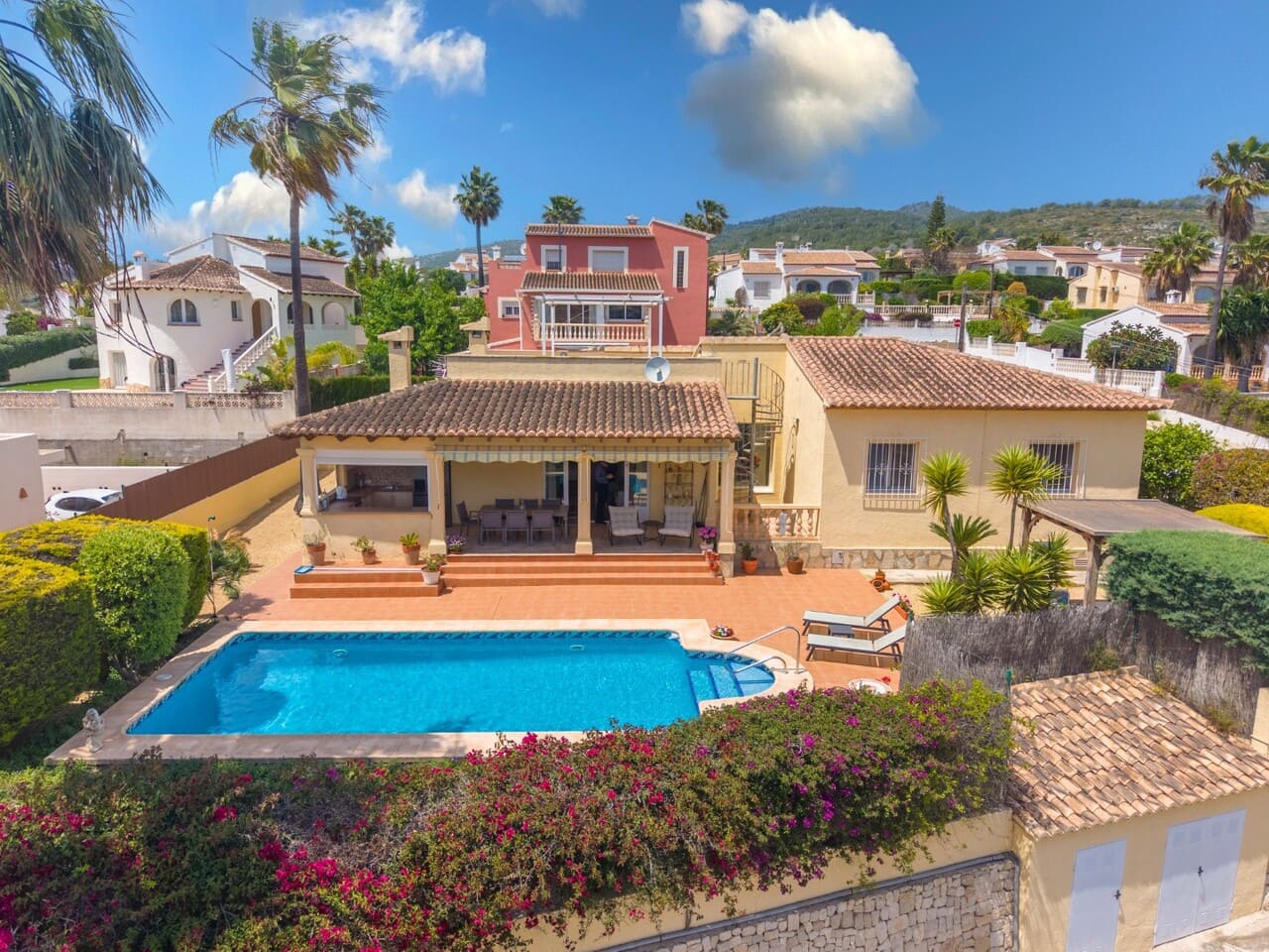3 soveværelse Villa til salg i Benitachell / Benitatxell med swimmingpool - € 649.000 (Ref: 9819165)