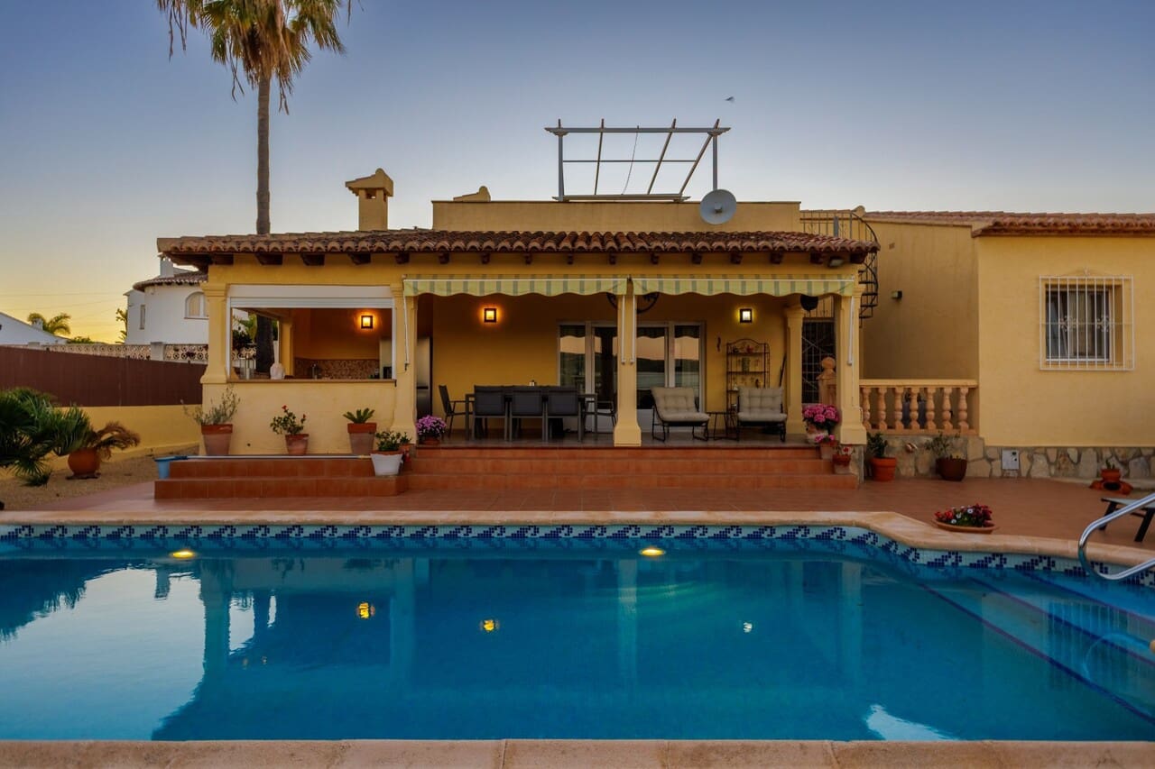 3 Zimmer Villa zu verkaufen in Benitachell / Benitatxell mit Pool - 625.000 € (Ref: 9819165)
