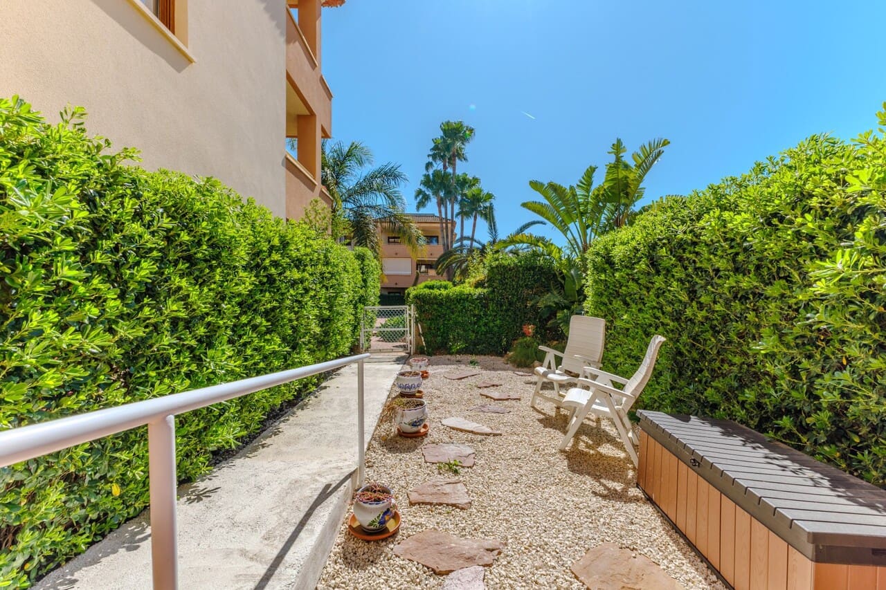 3 sypialnia Apartament na sprzedaż w Javea / Xabia z basenem garażem - 399 000 € (Ref: 9821369)