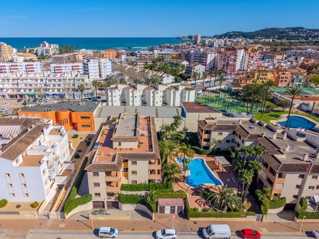 3 Zimmer Apartment zu verkaufen in Javea / Xàbia mit Pool Garage - 399.000 € (Ref: 9821369)