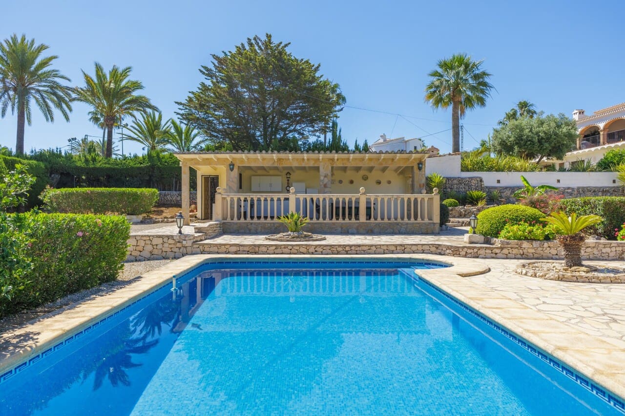 4 sovrum Villa till salu i Javea / Xabia med pool - 799 000 € (Ref: 9872240)