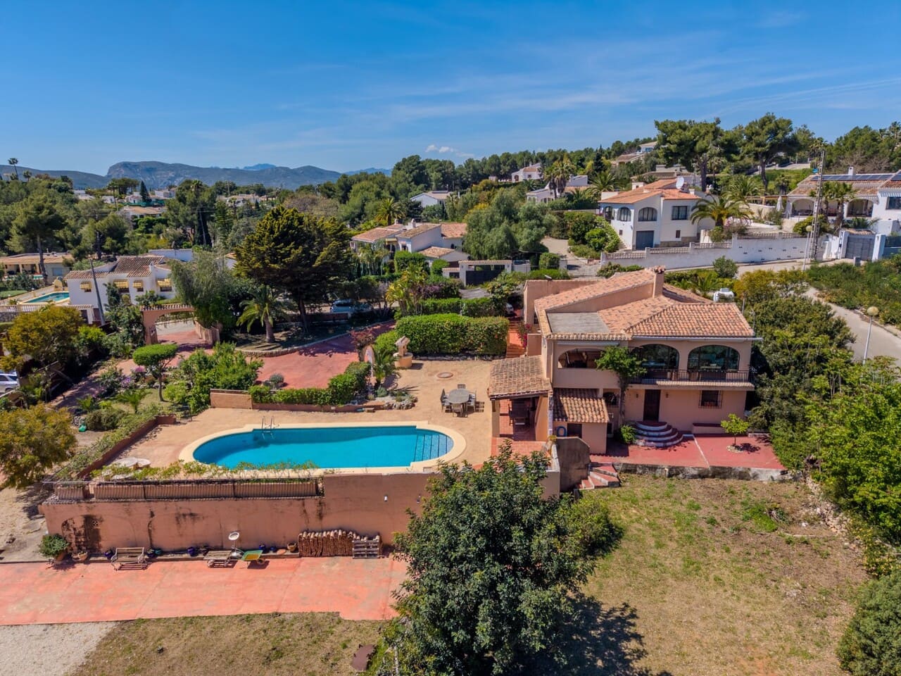 4 Zimmer Villa zu verkaufen in Javea / Xabia mit Pool Garage - 1.200.000 € (Ref: 9879689)
