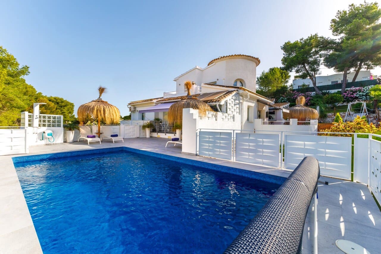 4 Zimmer Villa zu verkaufen in Javea / Xabia mit Pool Garage - 865.000 € (Ref: 9911944)