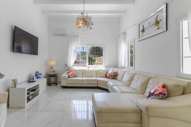 3 slaapkamer Villa te koop in Javea / Xàbia met zwembad garage - € 1.125.000 (Ref: 9953215)