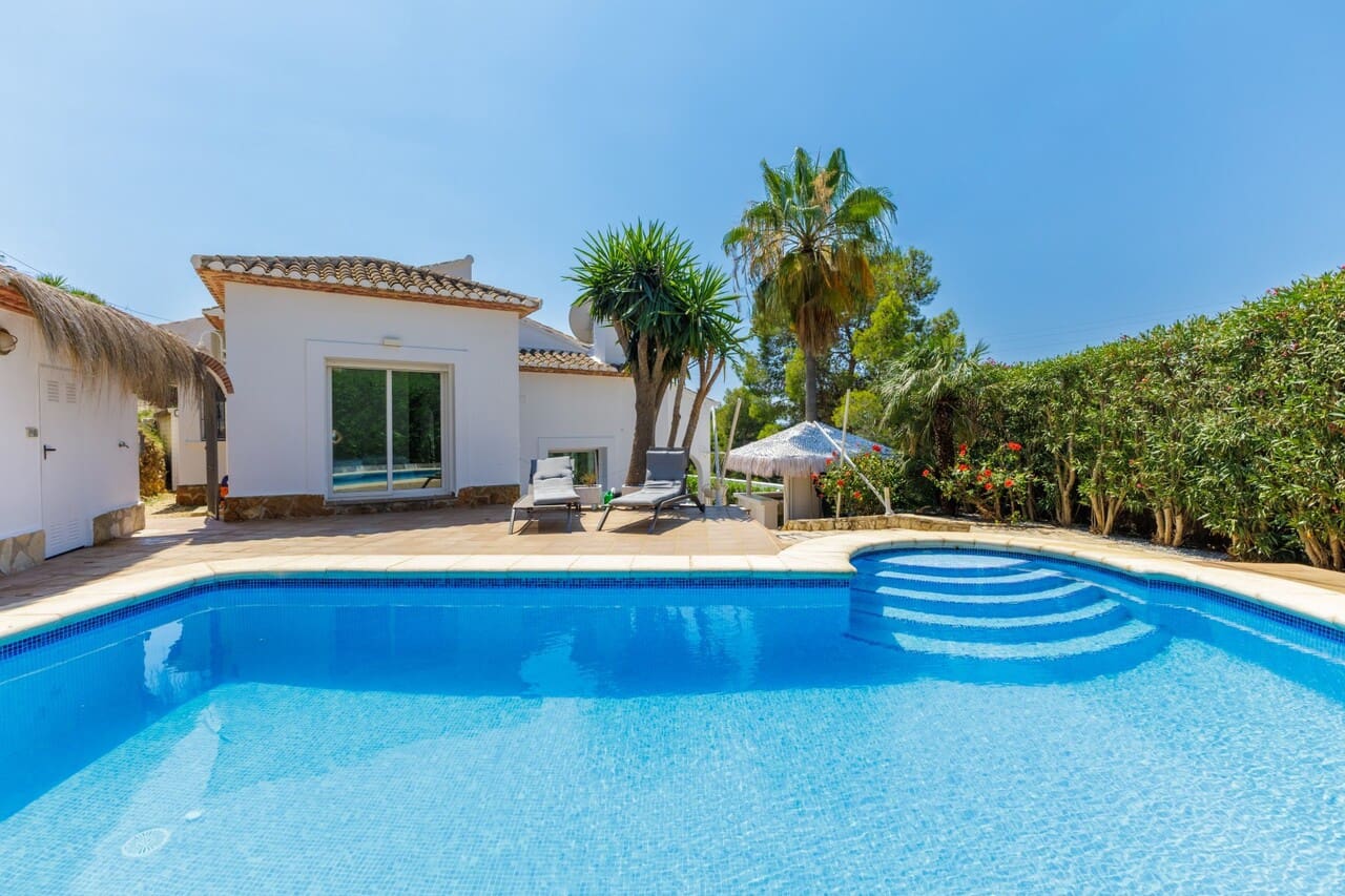 3 slaapkamer Villa te koop in Javea / Xabia met zwembad garage - € 1.125.000 (Ref: 9953215)