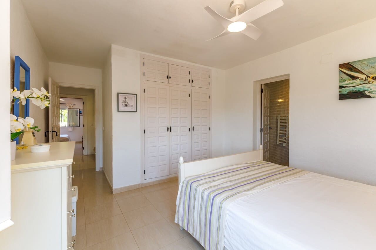 5 soveværelse Villa til salg i Javea / Xabia med swimmingpool garage - € 749.000 (Ref: 9997710)