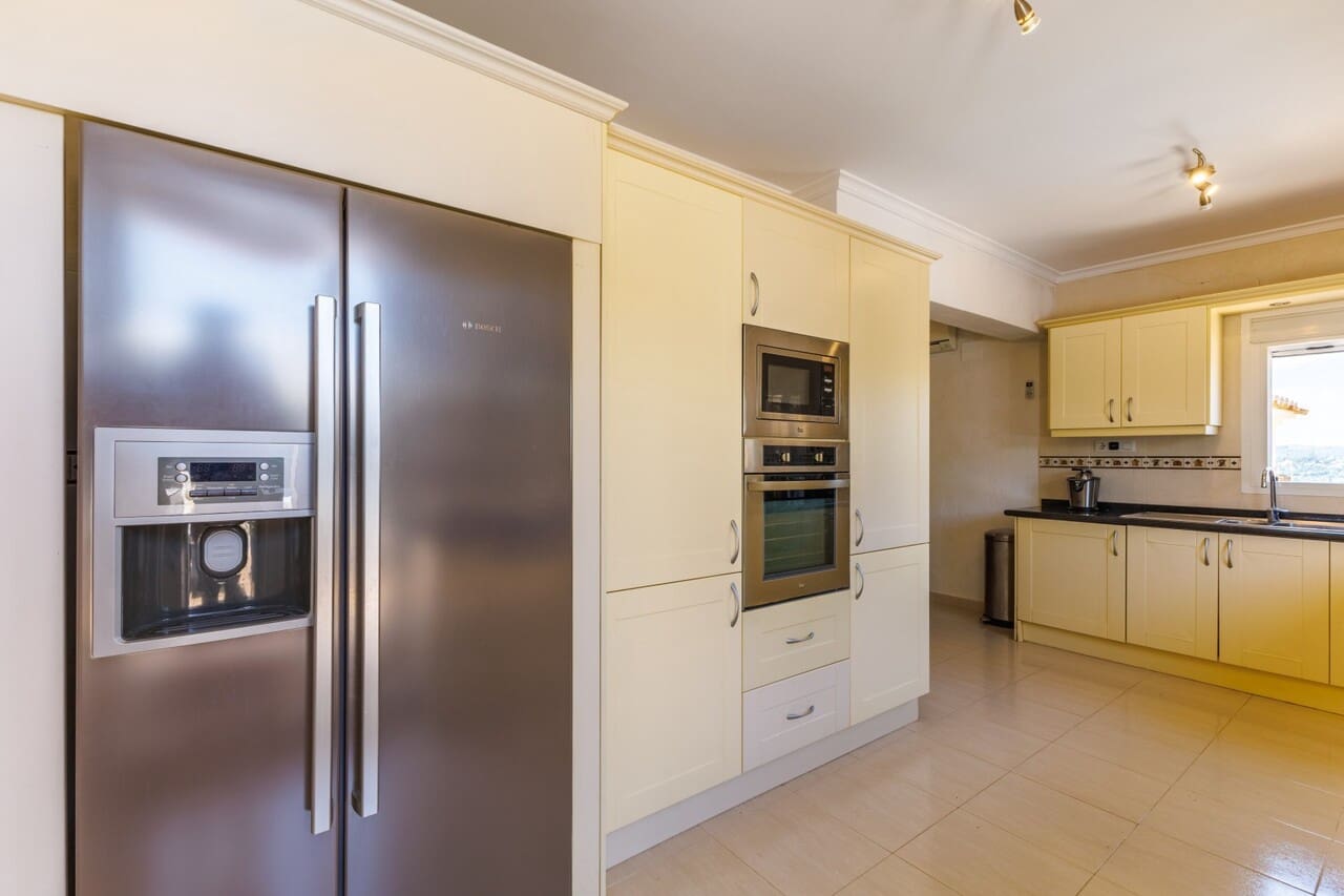 5 soveværelse Villa til salg i Javea / Xabia med swimmingpool garage - € 749.000 (Ref: 9997710)