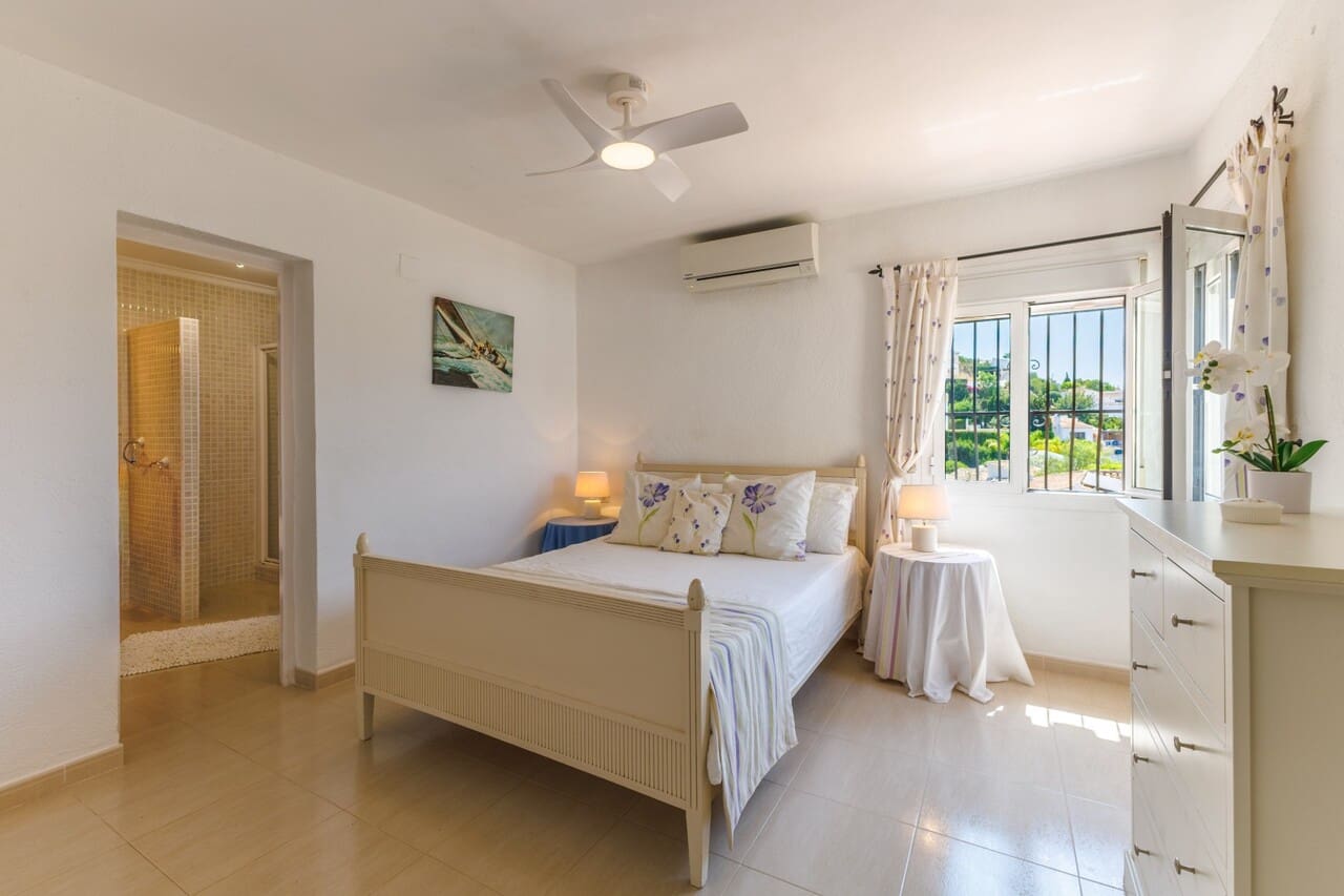 5 soveværelse Villa til salg i Javea / Xabia med swimmingpool garage - € 749.000 (Ref: 9997710)