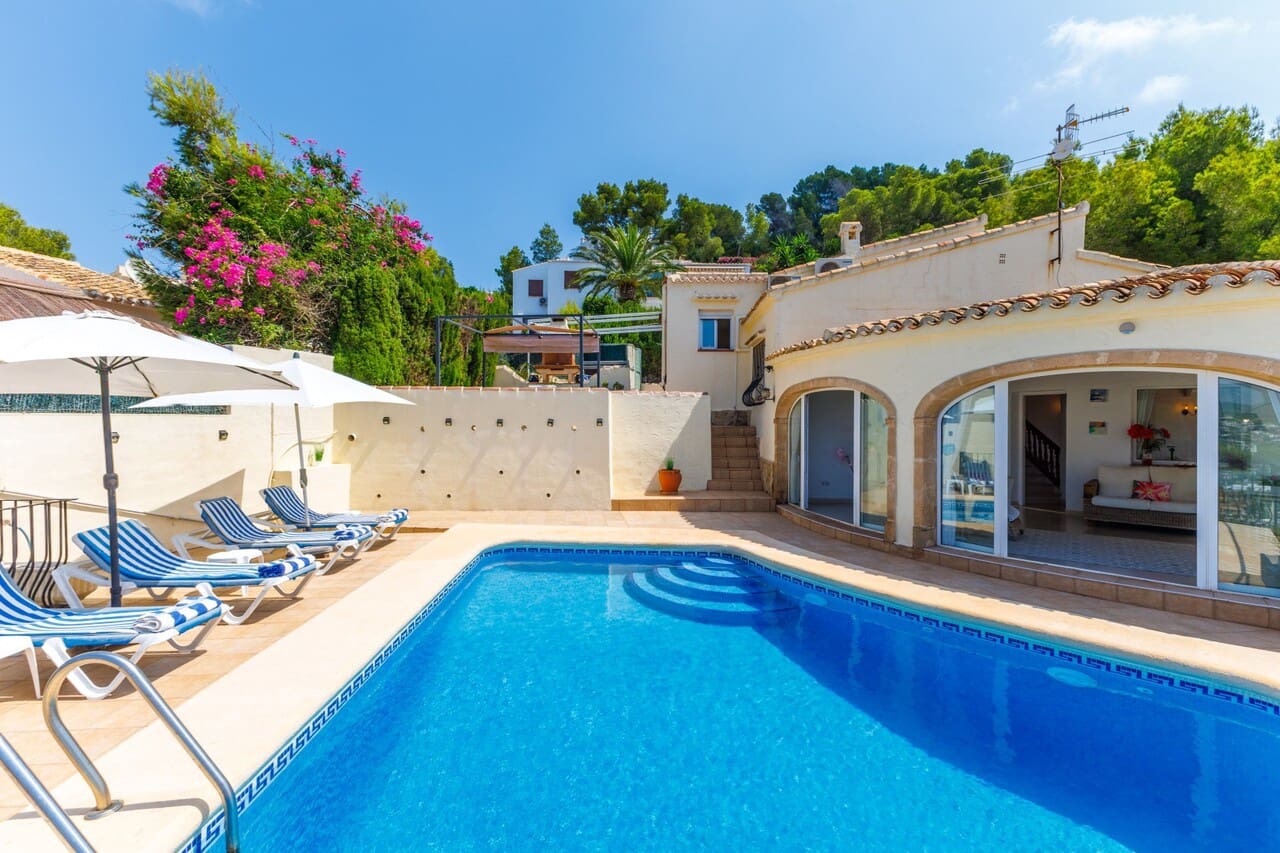 5 soveværelse Villa til salg i Javea / Xabia med swimmingpool garage - € 749.000 (Ref: 9997710)