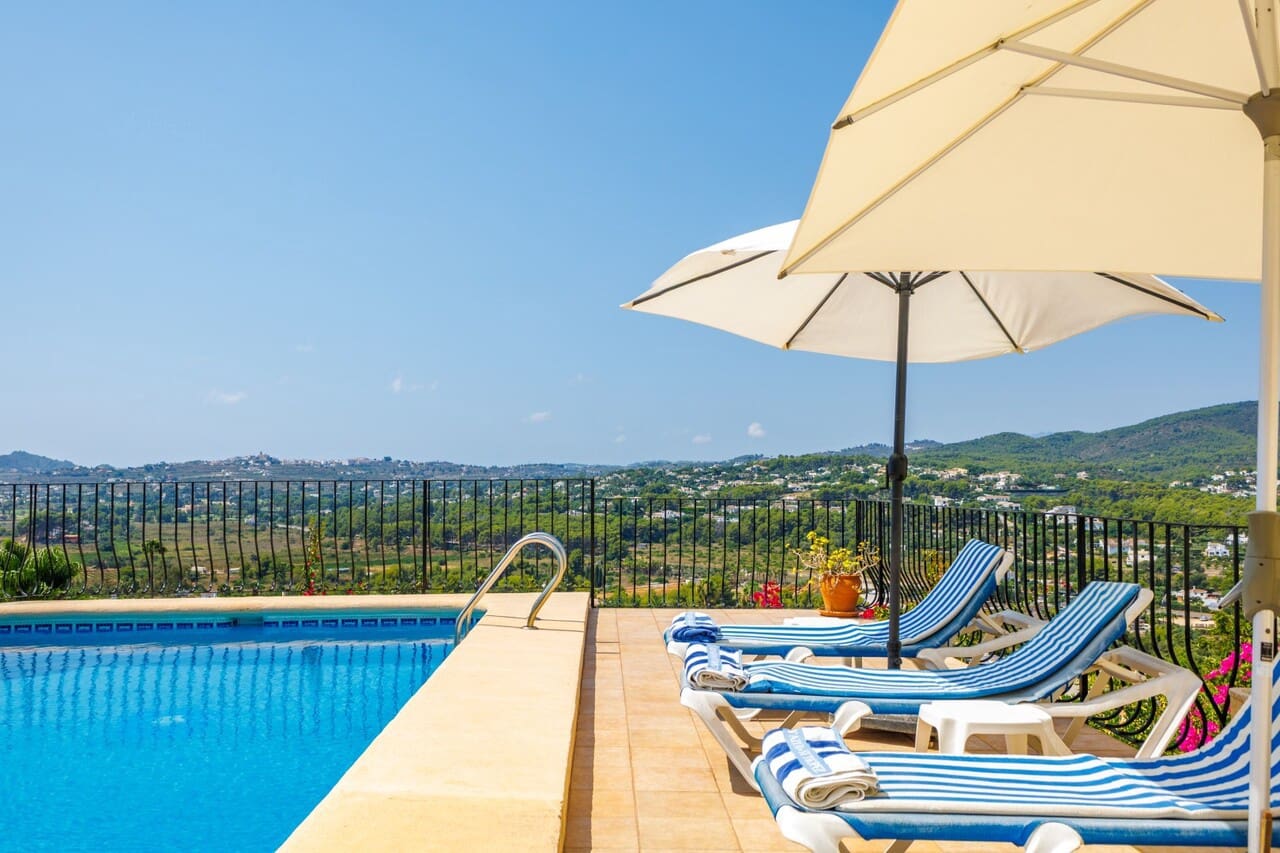 5 soveværelse Villa til salg i Javea / Xabia med swimmingpool garage - € 749.000 (Ref: 9997710)