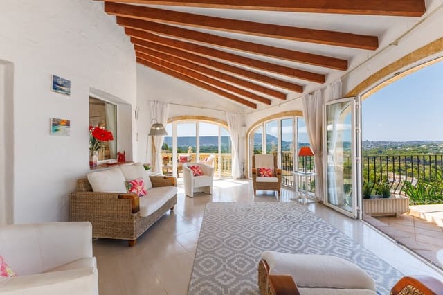 5 soveværelse Villa til salg i Javea / Xàbia med swimmingpool garage - € 749.000 (Ref: 9997710)
