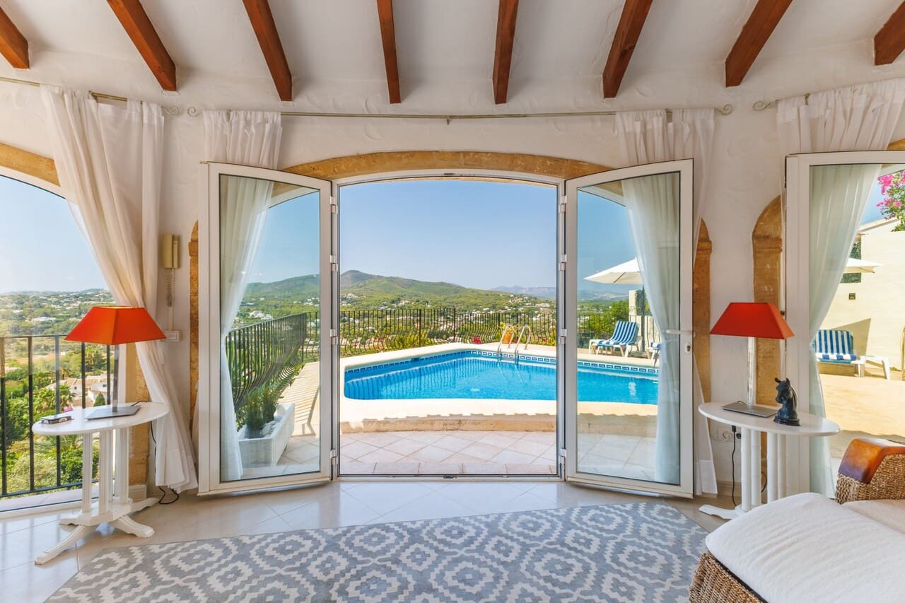 5 soveværelse Villa til salg i Javea / Xabia med swimmingpool garage - € 749.000 (Ref: 9997710)