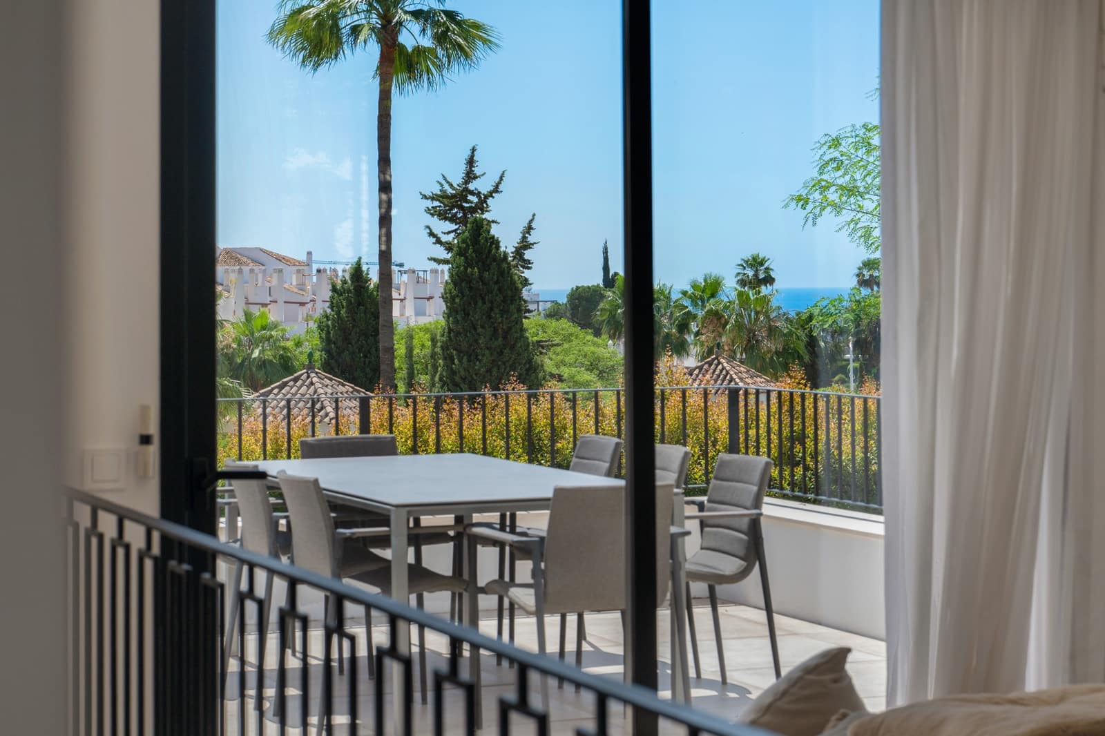 5 bedroom Villa for sale in Marbella with pool garage - € 3,800,000 (Ref: 10005258)