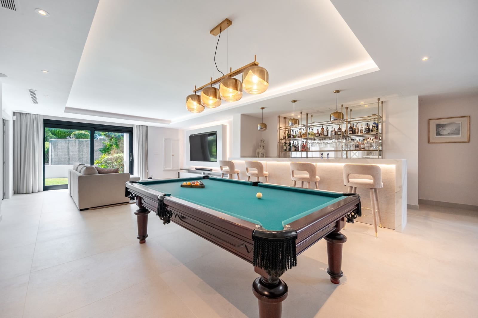 6 quarto Moradia para venda em Marbella com piscina garagem - 8 995 000 € (Ref: 10011143)
