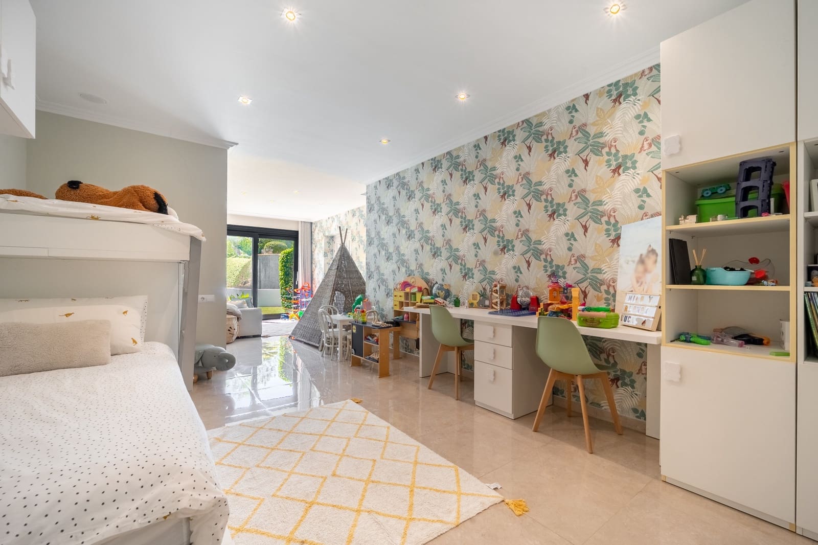 6 quarto Moradia para venda em Marbella com piscina garagem - 8 995 000 € (Ref: 10011143)