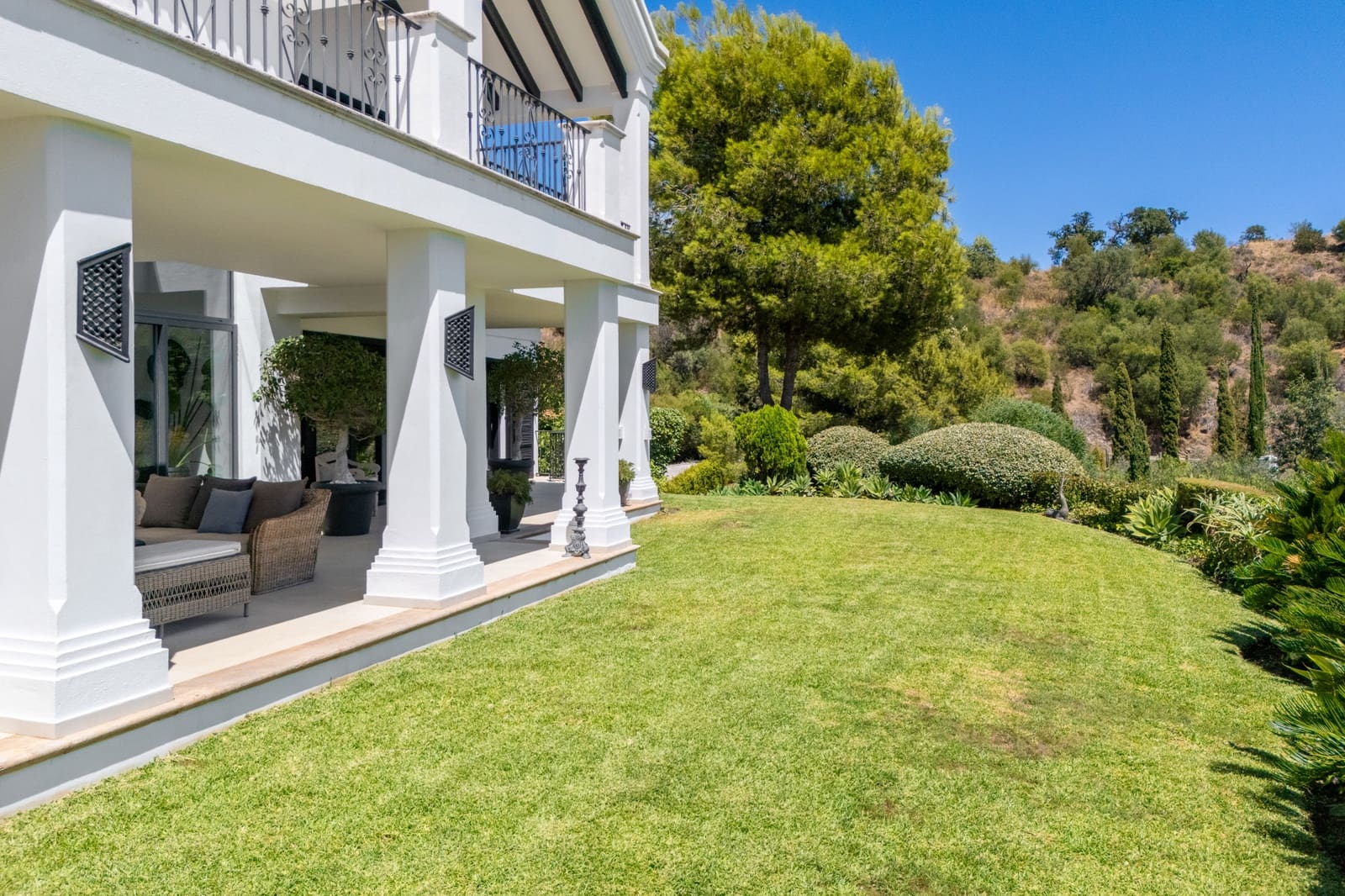6 quarto Moradia para venda em Marbella com piscina garagem - 8 995 000 € (Ref: 10011143)