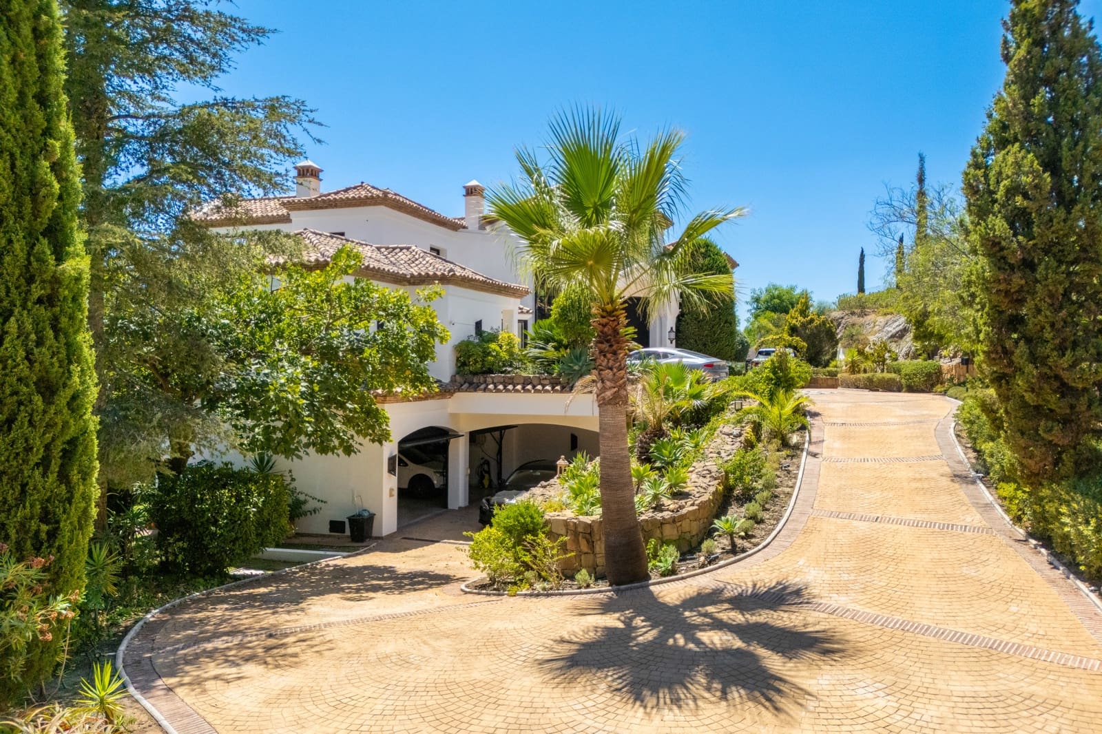 6 quarto Moradia para venda em Marbella com piscina garagem - 8 995 000 € (Ref: 10011143)