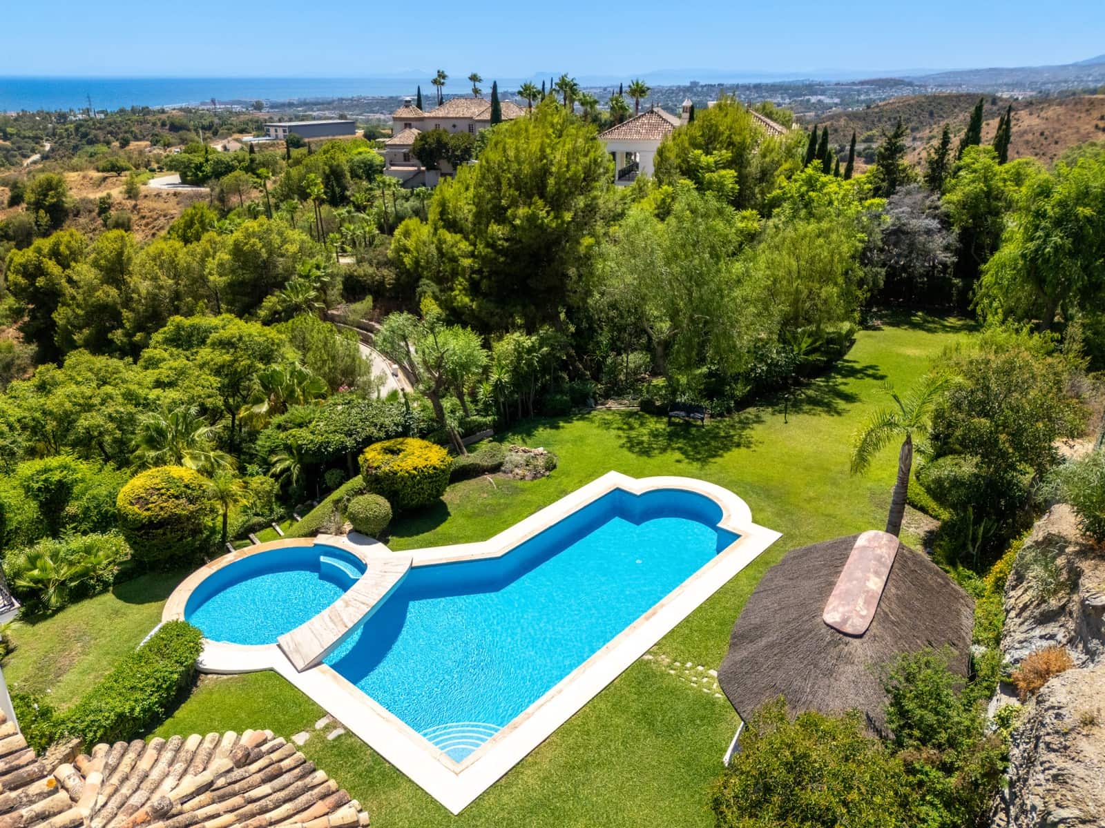 6 quarto Moradia para venda em Marbella com piscina garagem - 8 995 000 € (Ref: 10011143)