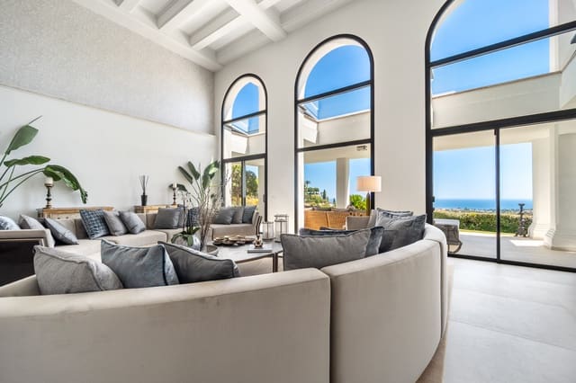 Chalet de 6 habitaciones en Marbella en venta con piscina garaje - 8.995.000 € (Ref: 10011143)