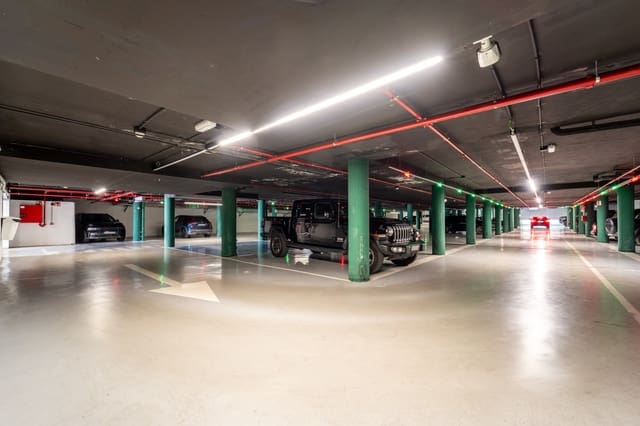 Local Commercial à vendre à Marbella avec garage - 4 500 000 € (Ref: 10011144)
