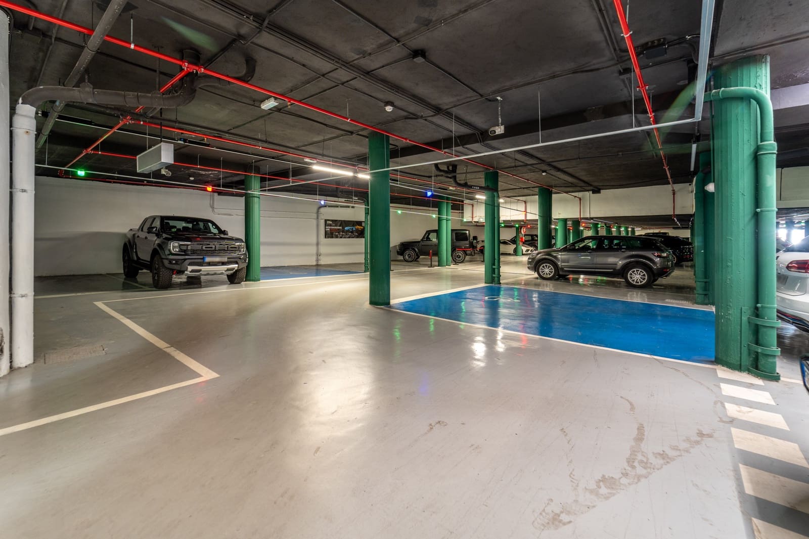 Local Commercial à vendre à Marbella avec garage - 4 500 000 € (Ref: 10011144)