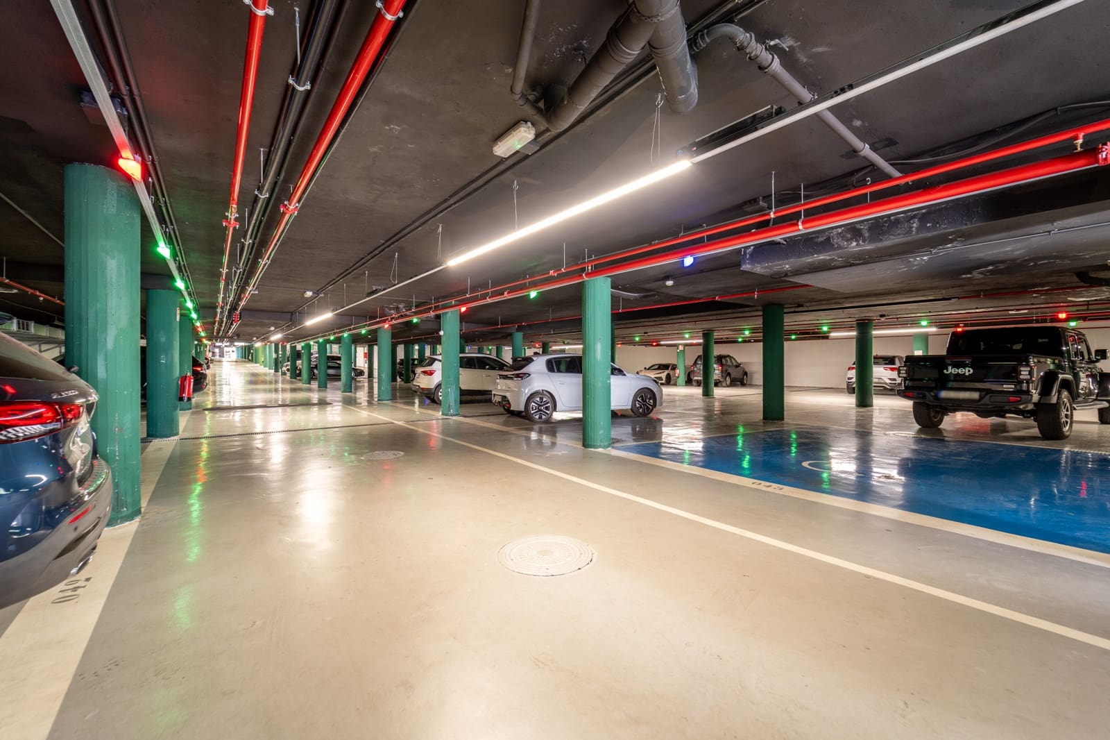 Local Commercial à vendre à Marbella avec garage - 4 500 000 € (Ref: 10011144)