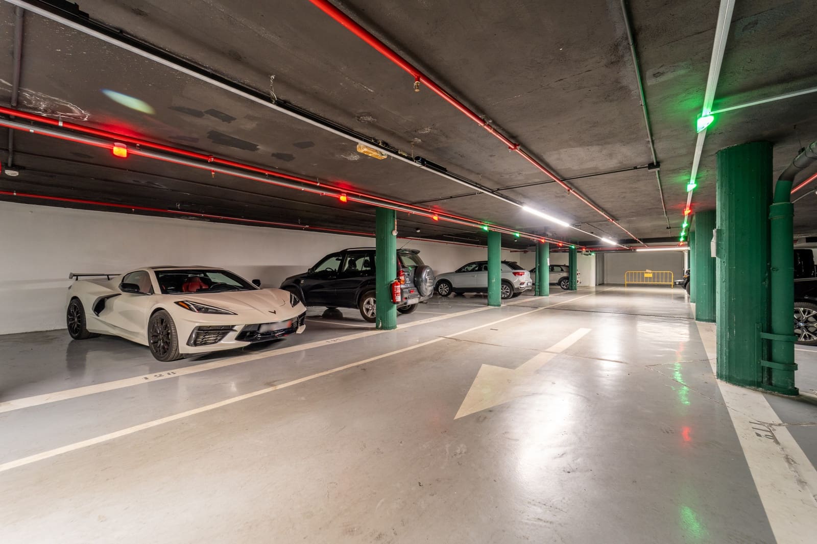 Local Commercial à vendre à Marbella avec garage - 4 500 000 € (Ref: 10011144)