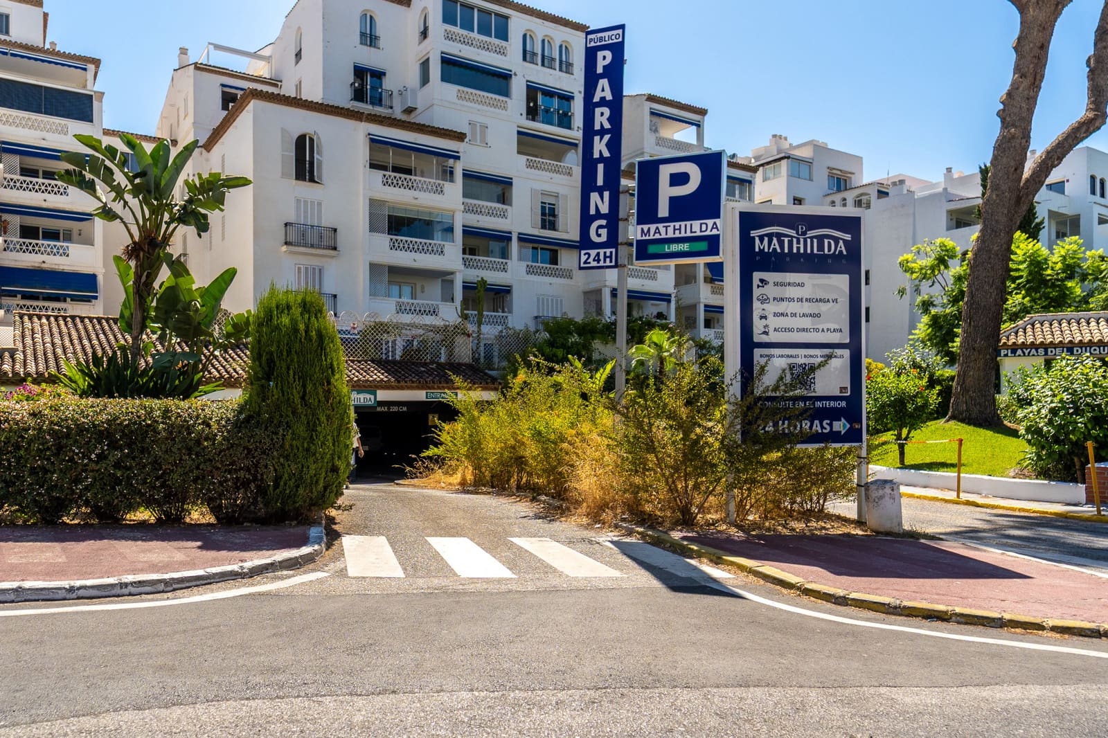 Local Commercial à vendre à Marbella avec garage - 4 500 000 € (Ref: 10011144)