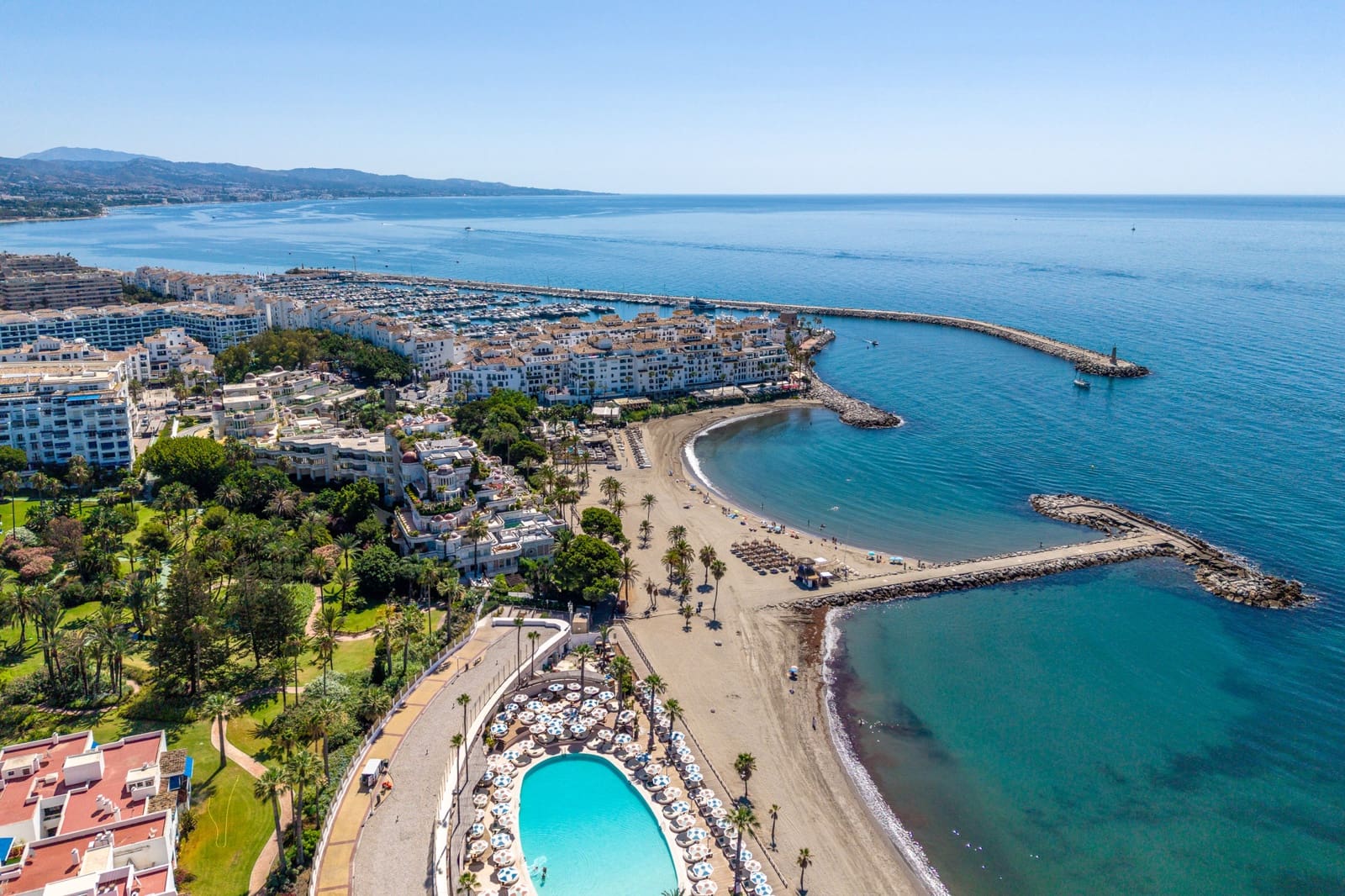 Local Commercial à vendre à Marbella avec garage - 4 500 000 € (Ref: 10011144)